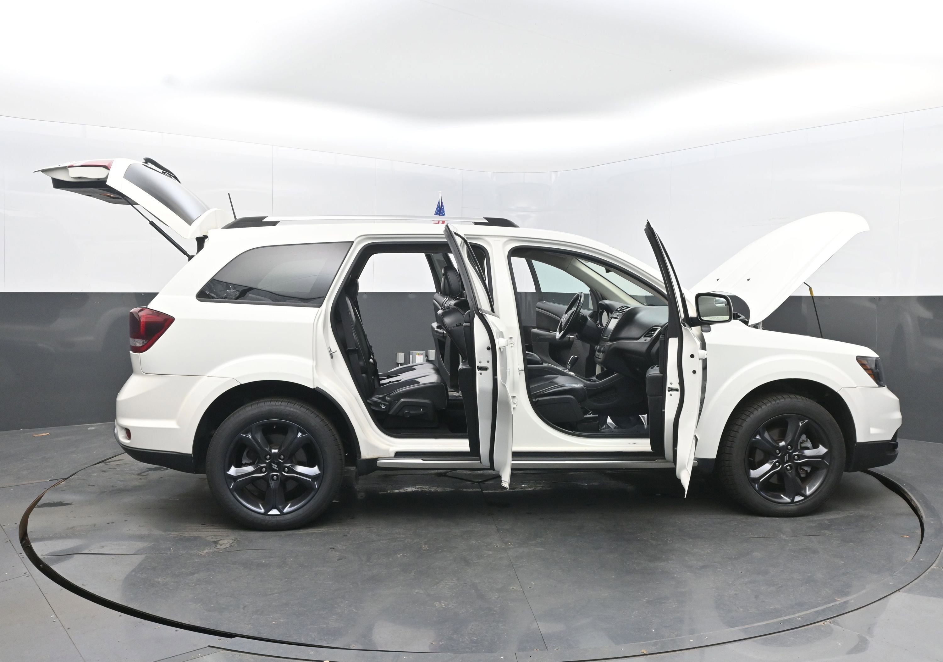 Used 2018 Dodge Journey Crossroad image 44
