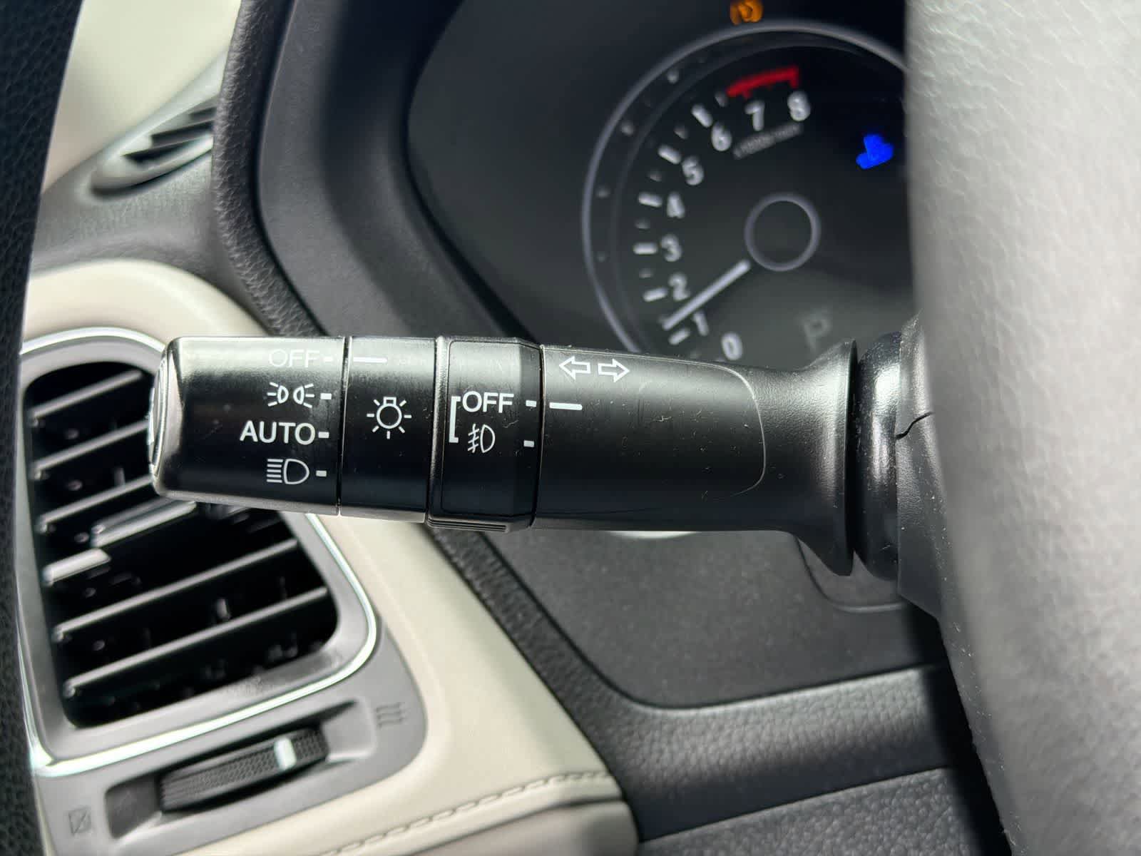 Used 2018 Honda HR-V EX image 28