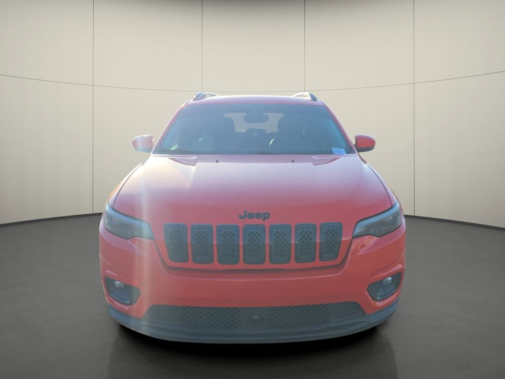 Used 2021 Jeep Cherokee Latitude Plus AWD/4WD image 2