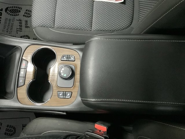 Used 2020 GMC Acadia SLE image 36