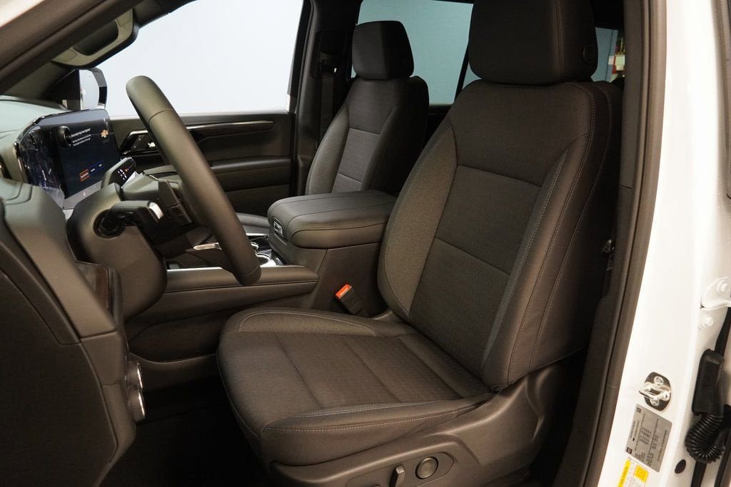 New 2026 Chevrolet Tahoe LS AWD/4WD image 3