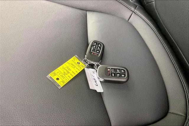 Certified 2026 Honda Odyssey Touring image 14