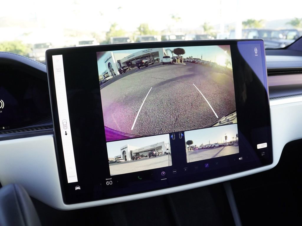 Used 2022 Tesla Model X Plaid image 14