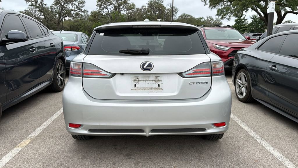 Used 2011 Lexus CT 200h Premium w/ Leather Pkg FWD image 4