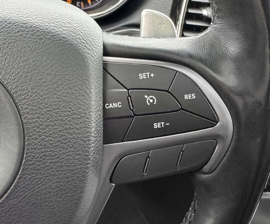 Used 2019 Jeep Grand Cherokee Limited X AWD/4WD image 19