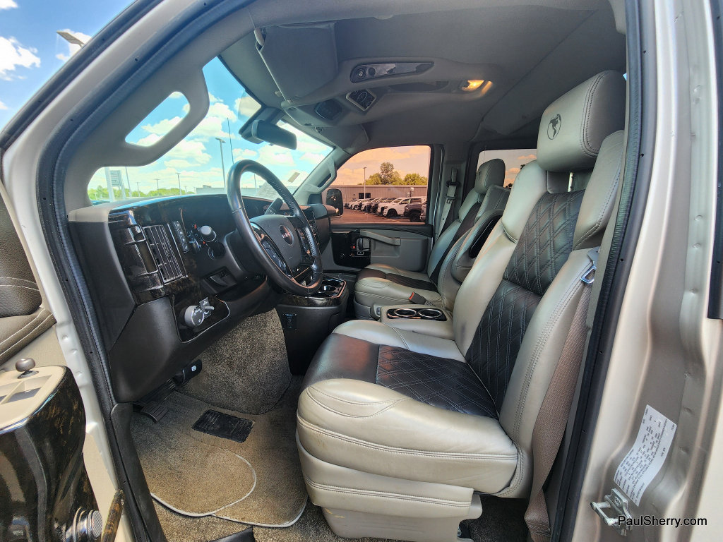 Used 2021 GMC Savana 2500 LS w/ Enhanced Convenience Package RWD image 24