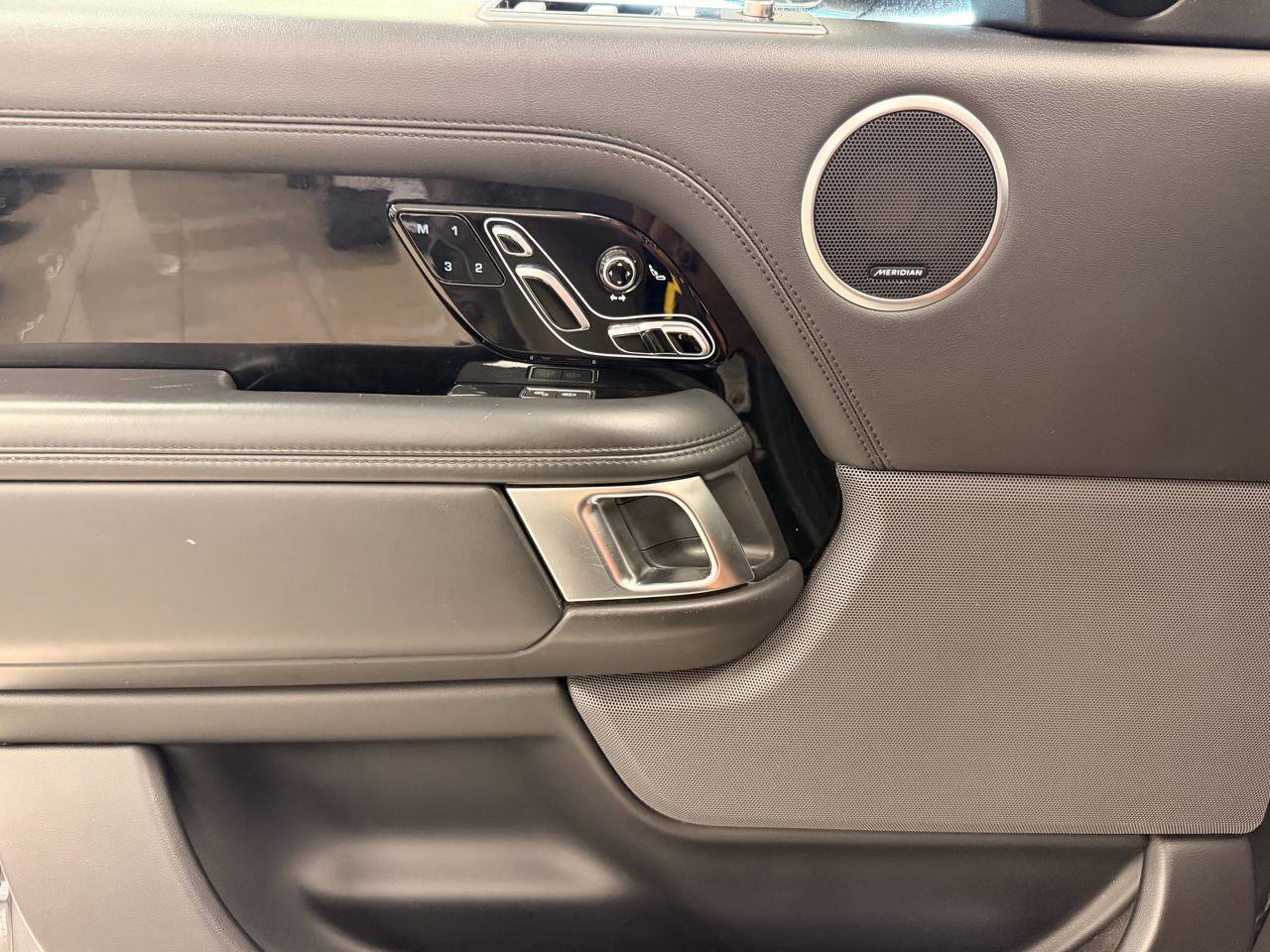Used 2019 Land Rover Range Rover HSE AWD/4WD image 54