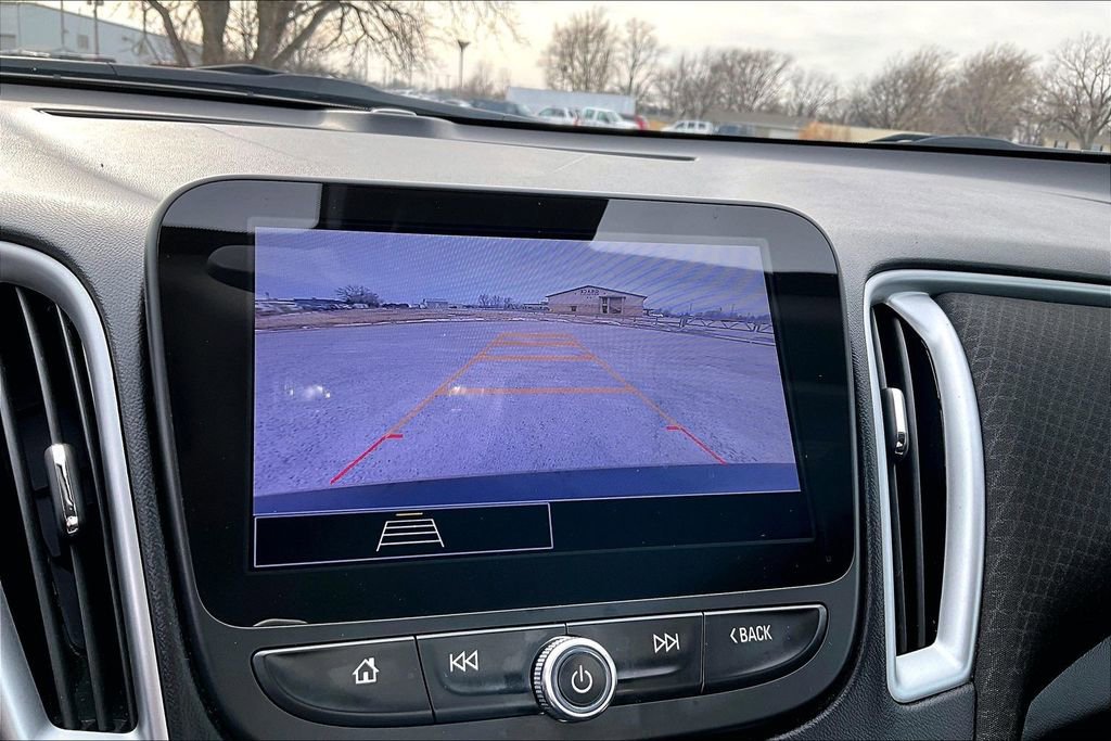 Used 2024 Chevrolet Malibu LT image 19