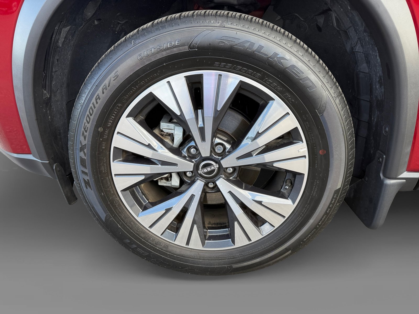 Used 2023 Nissan Rogue SV FWD image 9