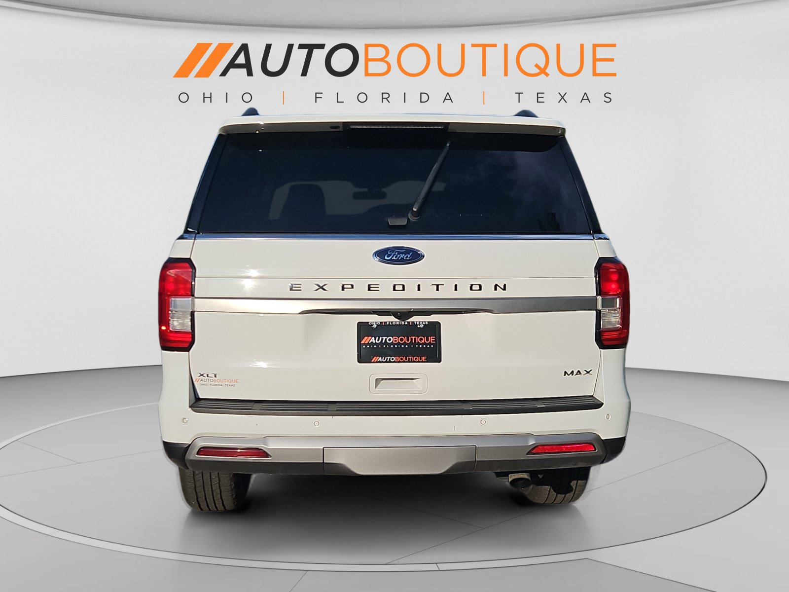 Used 2024 Ford Expedition Max XLT RWD image 4