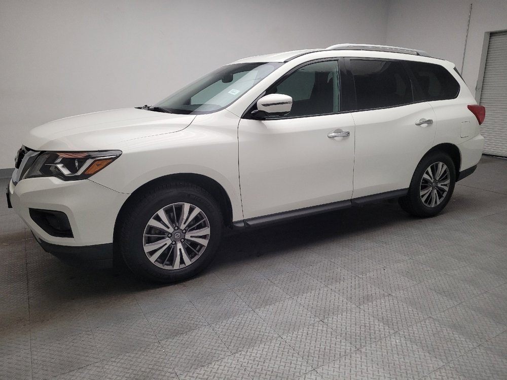 Used 2019 Nissan Pathfinder SL image 2