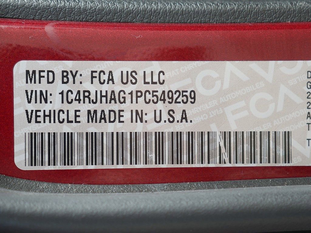 Used 2023 Jeep Grand Cherokee Altitude image 62