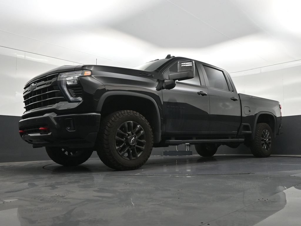 Used 2025 Chevrolet Silverado 2500 LT w/ Trail Boss Package AWD/4WD image 24
