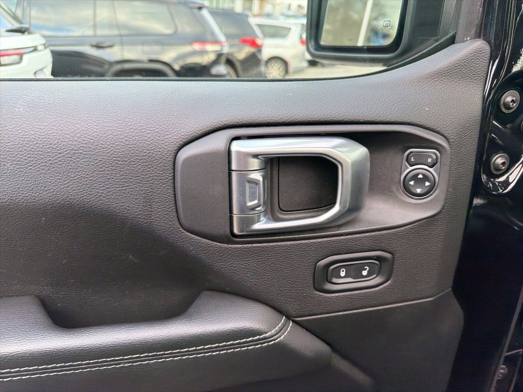 Certified 2022 Jeep Wrangler Unlimited Sahara w/ Cold Weather Group image 3