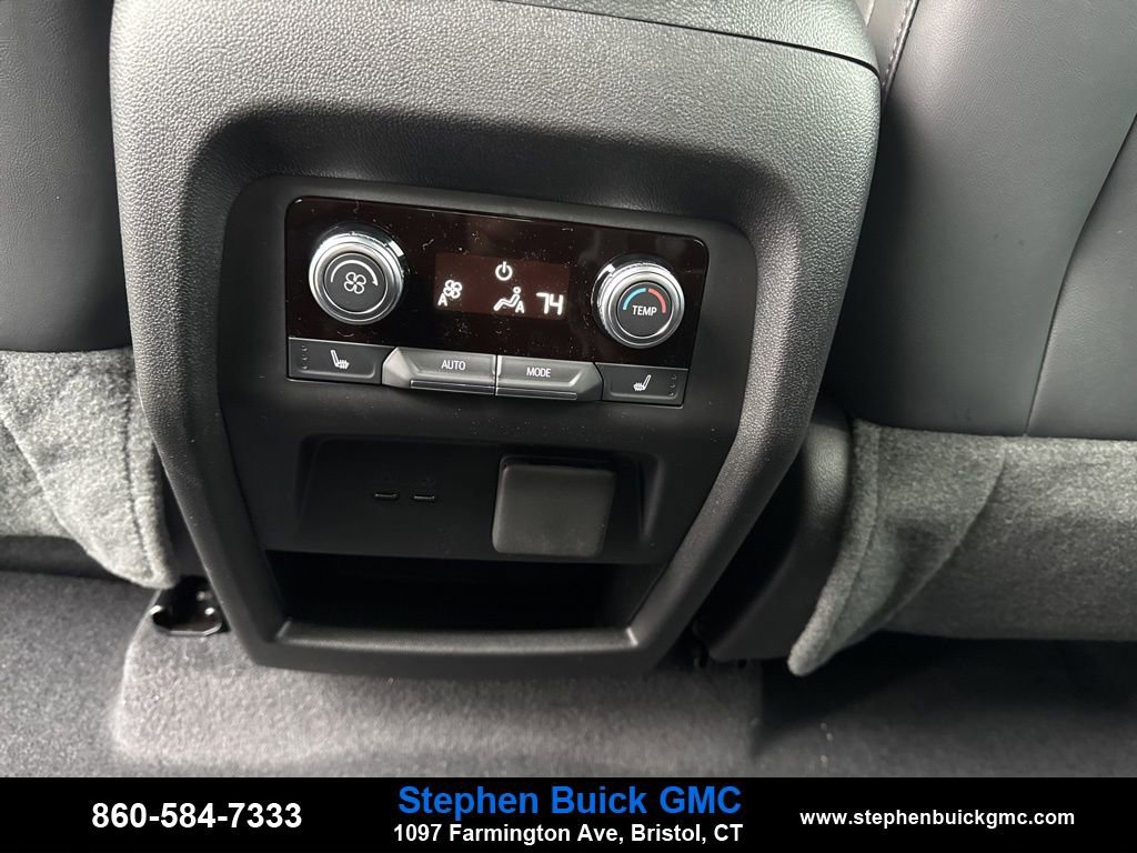 New 2026 GMC Acadia AT4 image 11