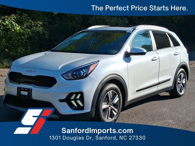 Used 2022 Kia Niro LXS FWD image 1
