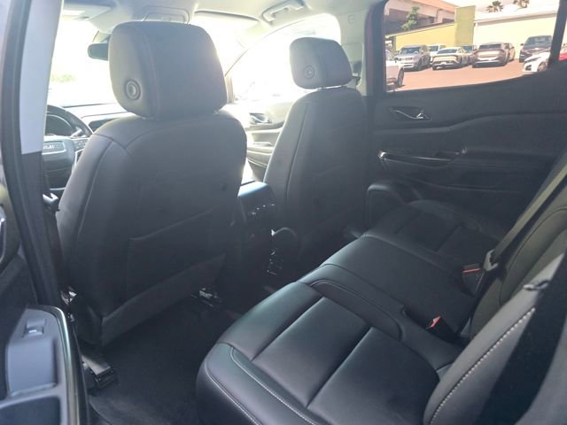 Used 2021 GMC Acadia SLT FWD image 17