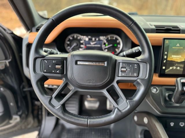 Used 2023 Land Rover Defender 110 X image 24