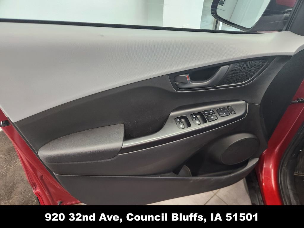 Used 2020 Hyundai Kona SEL image 16