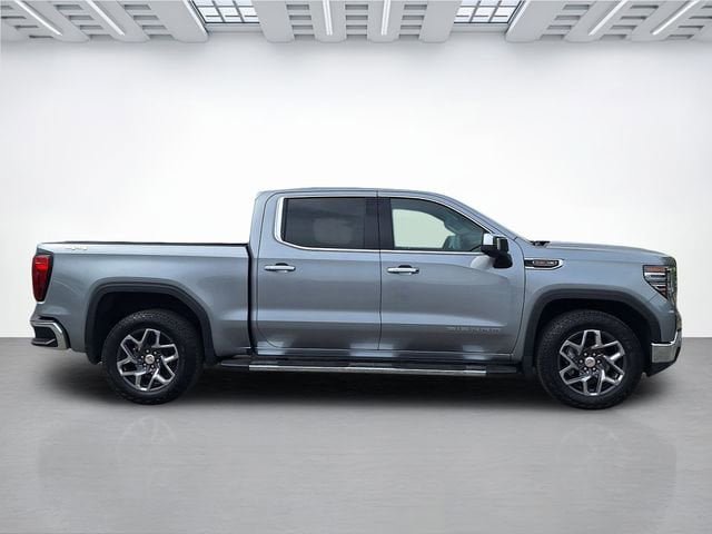 Used 2023 GMC Sierra 1500 SLT w/ SLT Premium Plus Package AWD/4WD image 3
