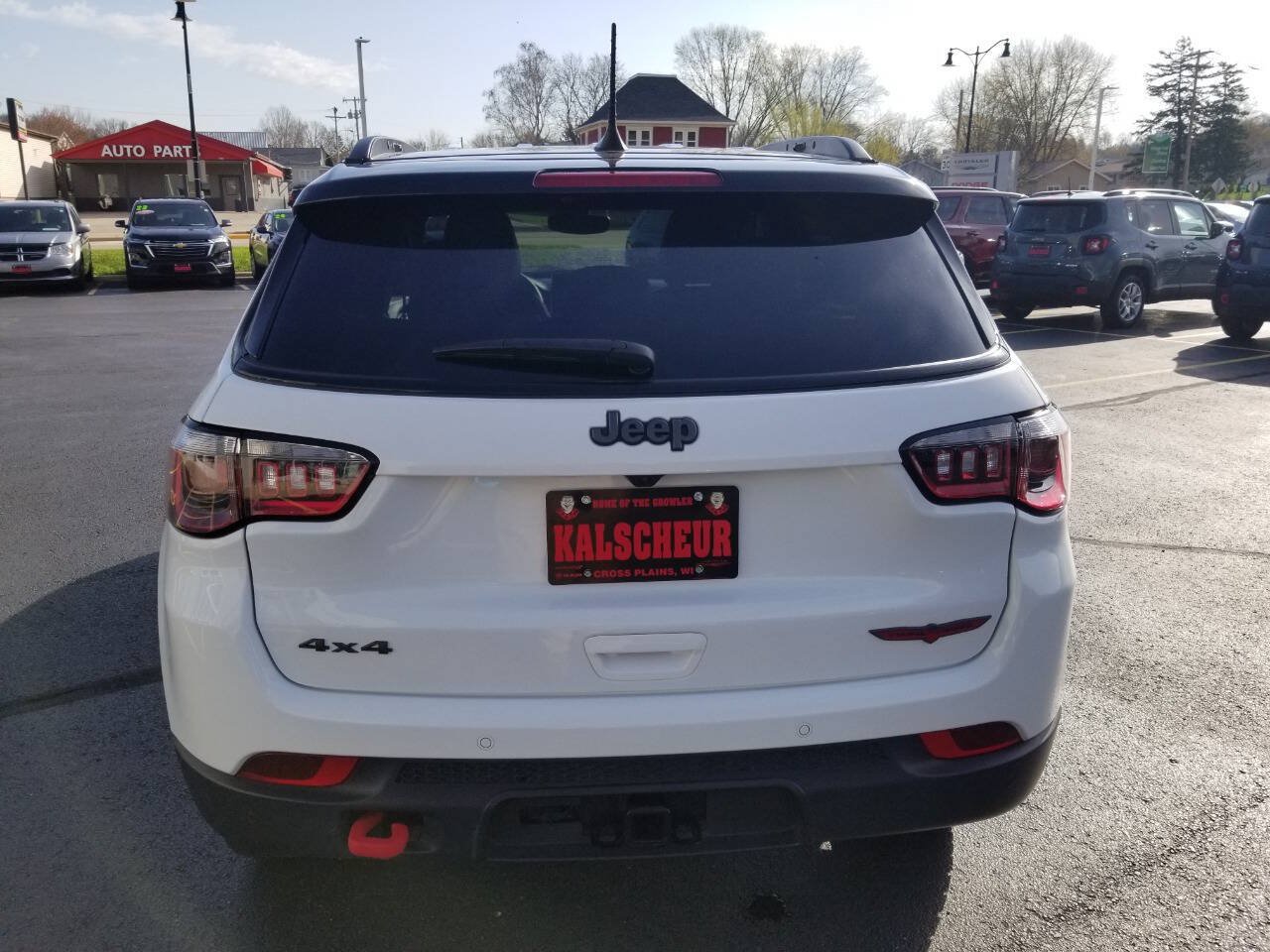 Certified 2025 Jeep Compass Trailhawk w/ Trailer Tow Group AWD/4WD image 6