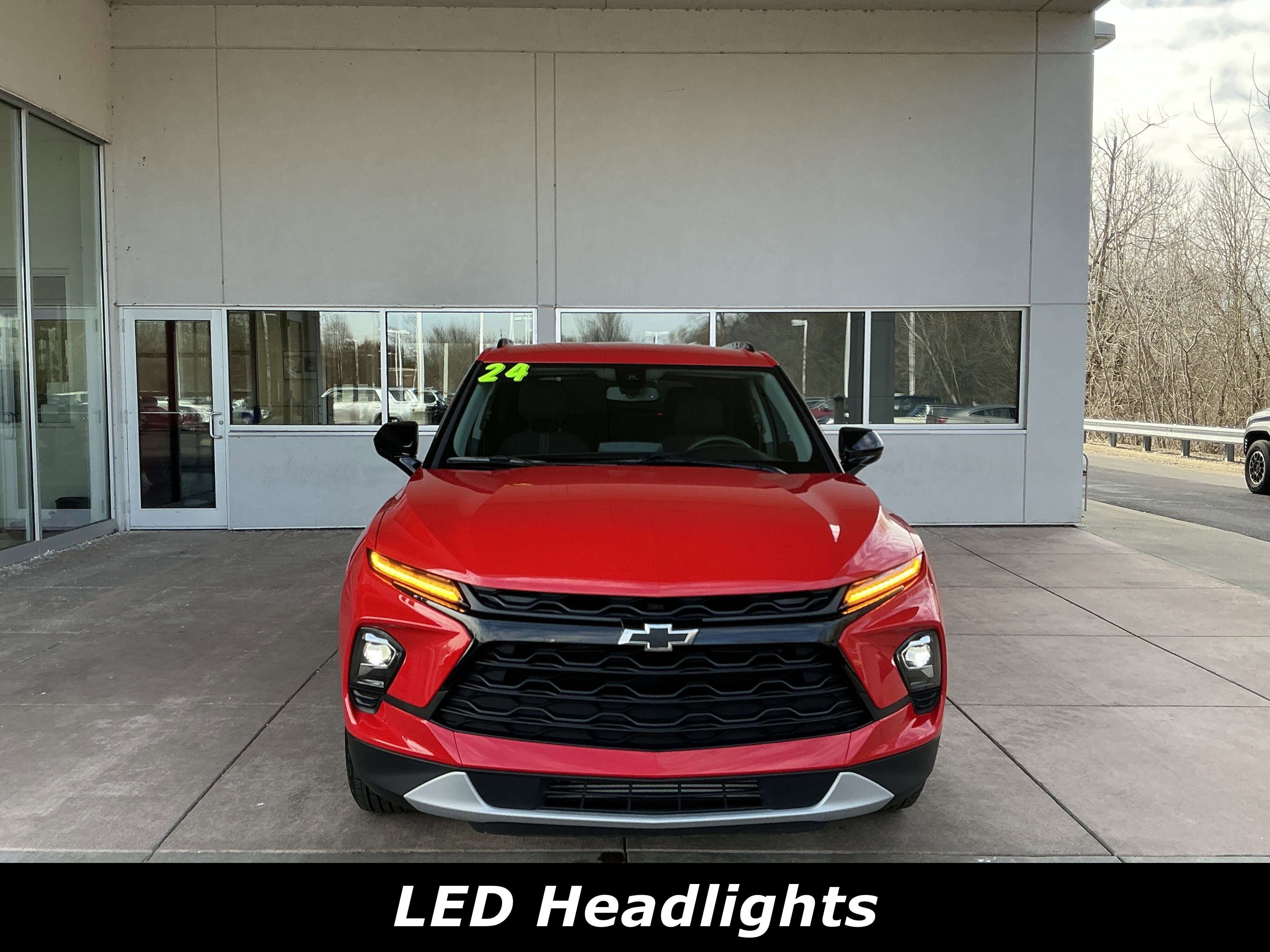 Used 2024 Chevrolet Blazer LT w/ Convenience Package image 2