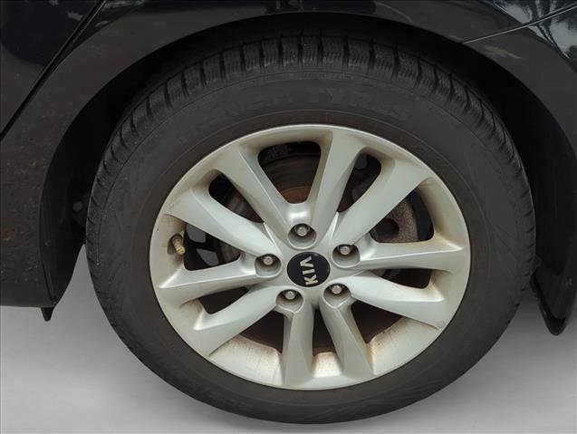 Used 2017 Kia Forte S FWD image 7