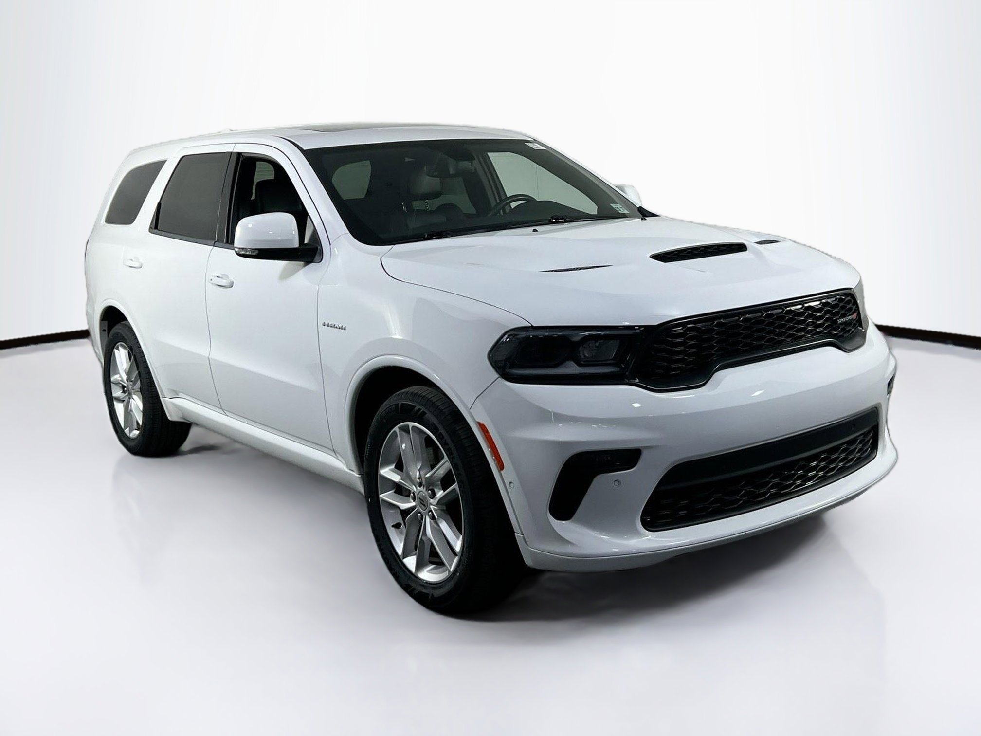 Used 2022 Dodge Durango R/T w/ Trailer Tow Group IV image 3