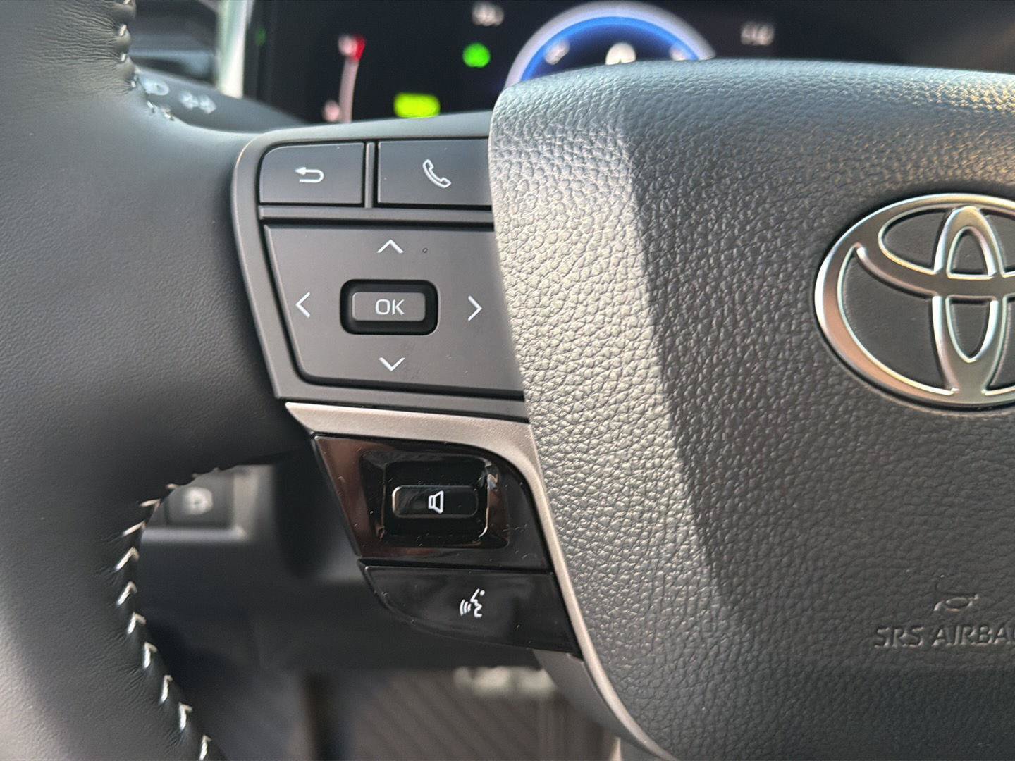 New 2026 Toyota Camry SE w/ Multimedia Upgrade Package FWD image 21