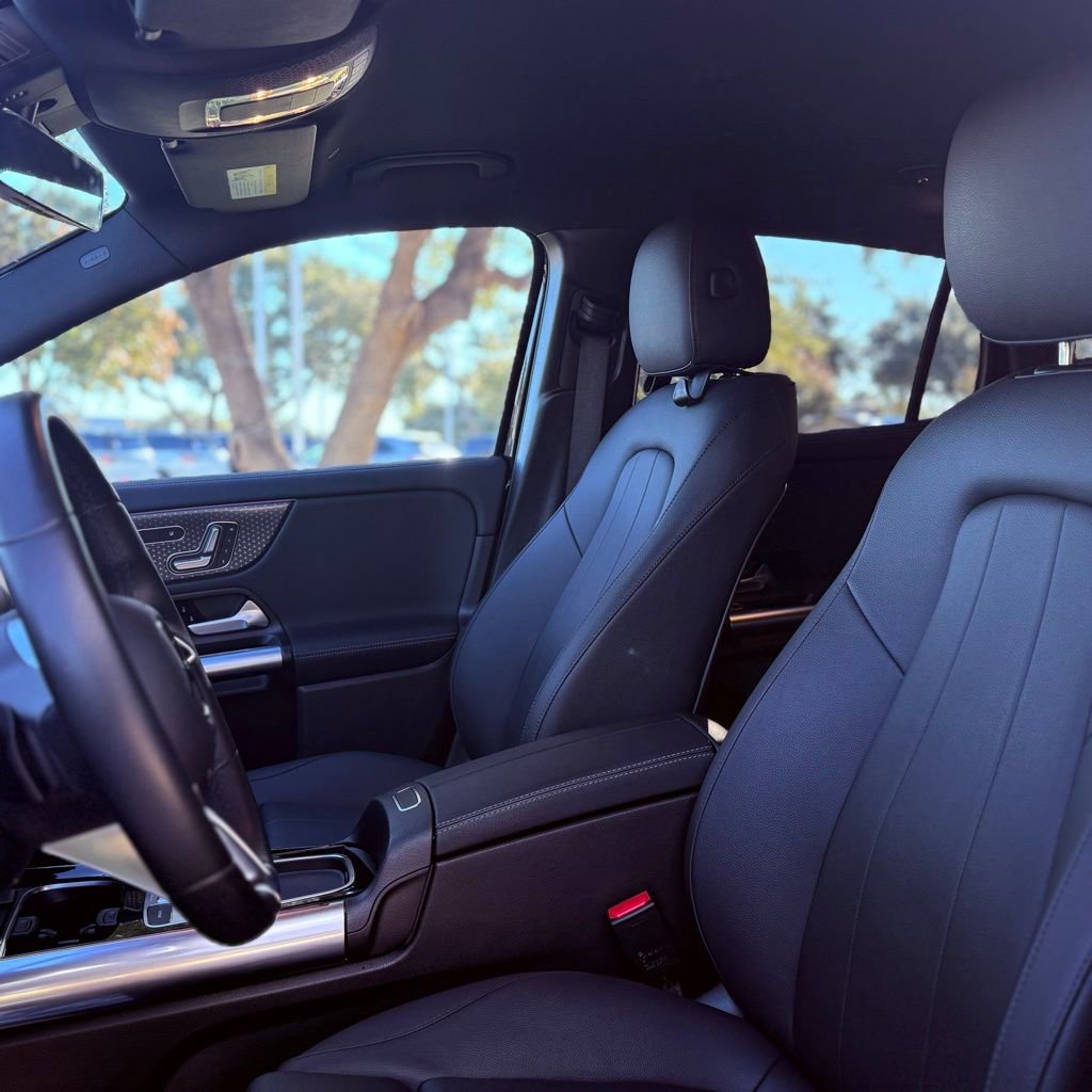 Used 2025 Mercedes-Benz GLA 250 w/ Exclusive Package image 26