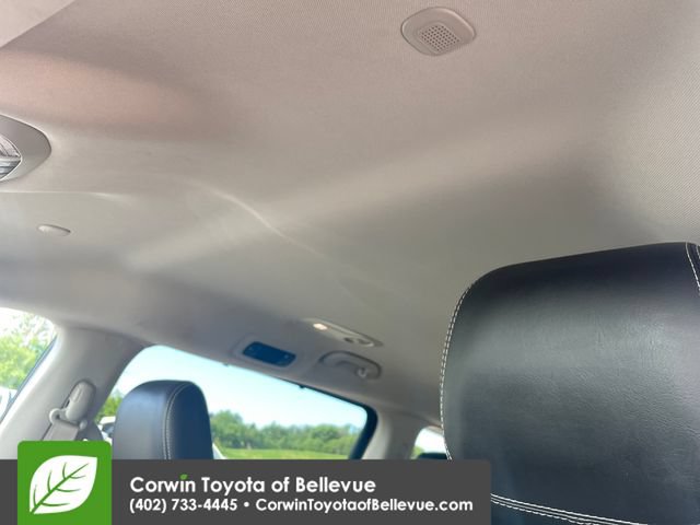 Used 2024 Chrysler Pacifica Touring-L FWD image 24