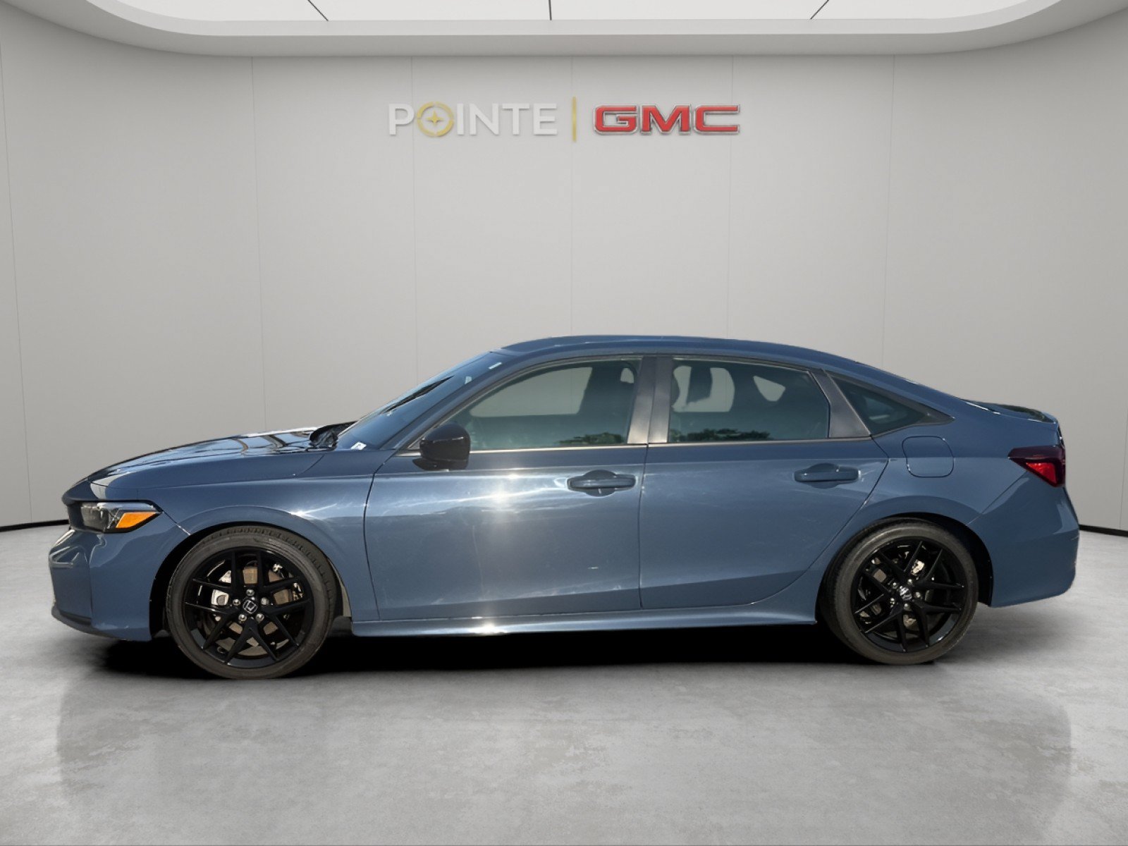 Used 2025 Honda Civic Sport image 6