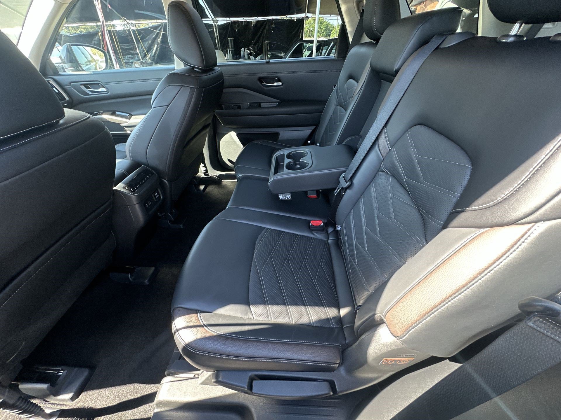 Used 2024 Nissan Pathfinder Platinum w/ Cargo Package image 27