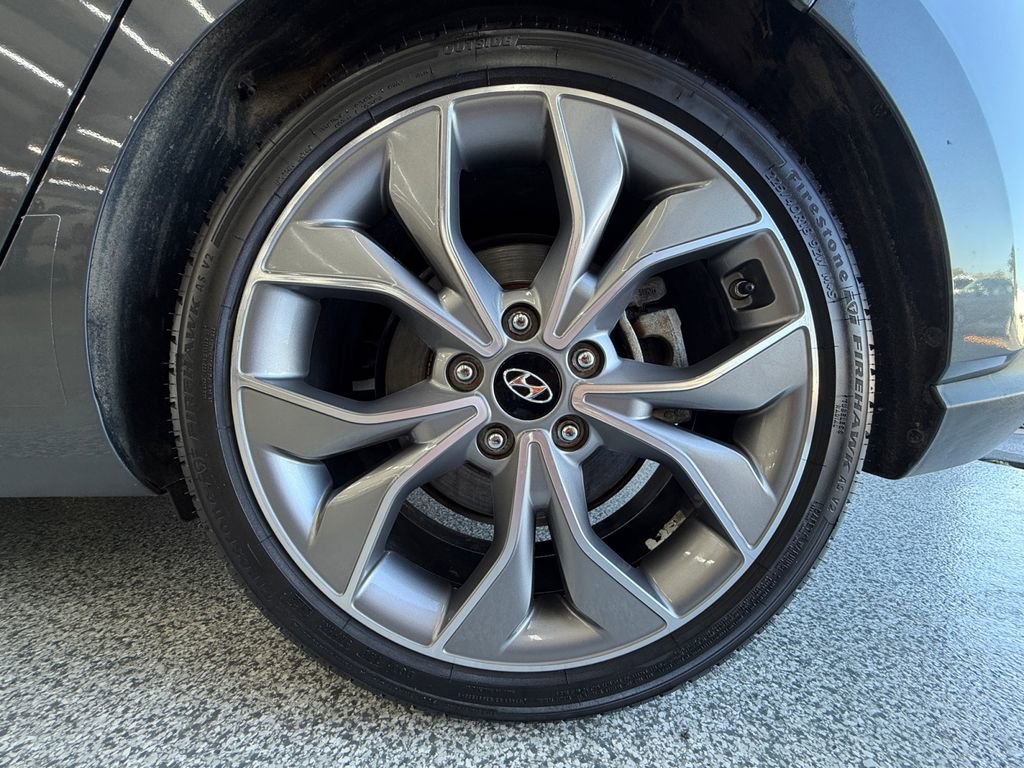 Used 2019 Hyundai Elantra GT N Line FWD image 38