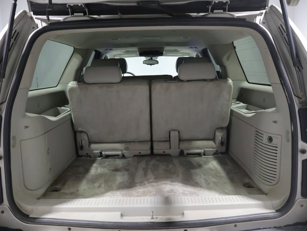 Used 2009 Chevrolet Suburban LT AWD/4WD image 4