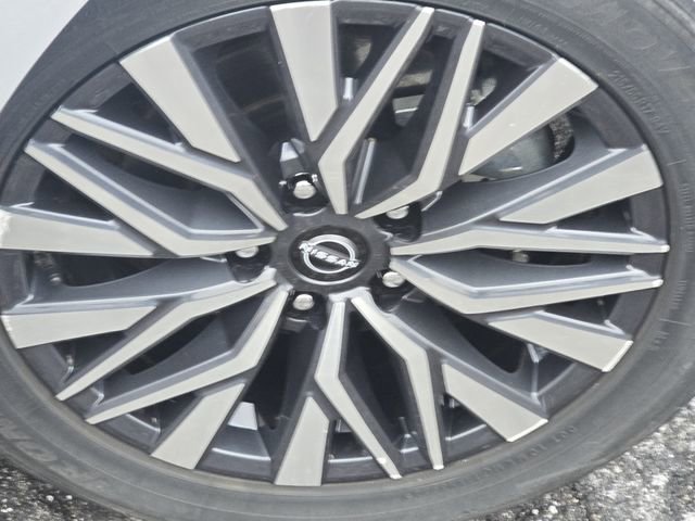 Used 2024 Nissan Altima 2.5 SV image 9