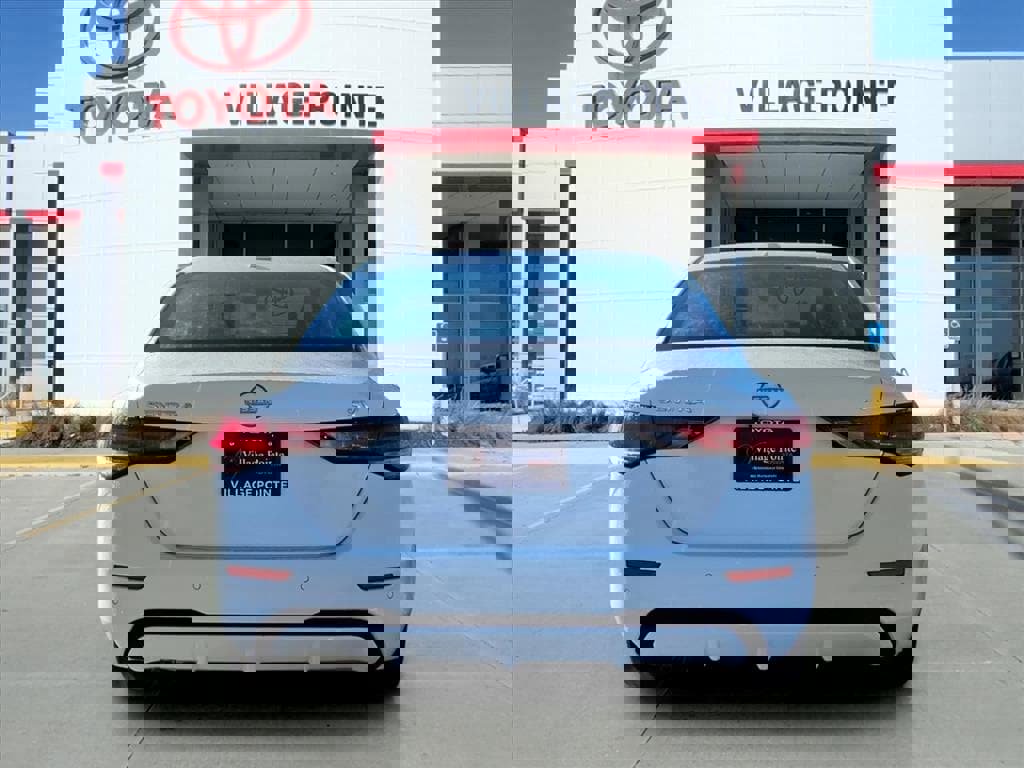 Used 2024 Nissan Sentra SV image 5