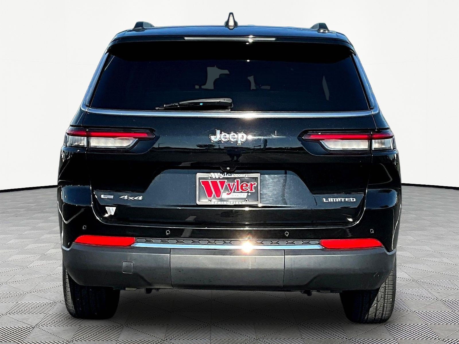 Used 2021 Jeep Grand Cherokee L Limited AWD/4WD image 5