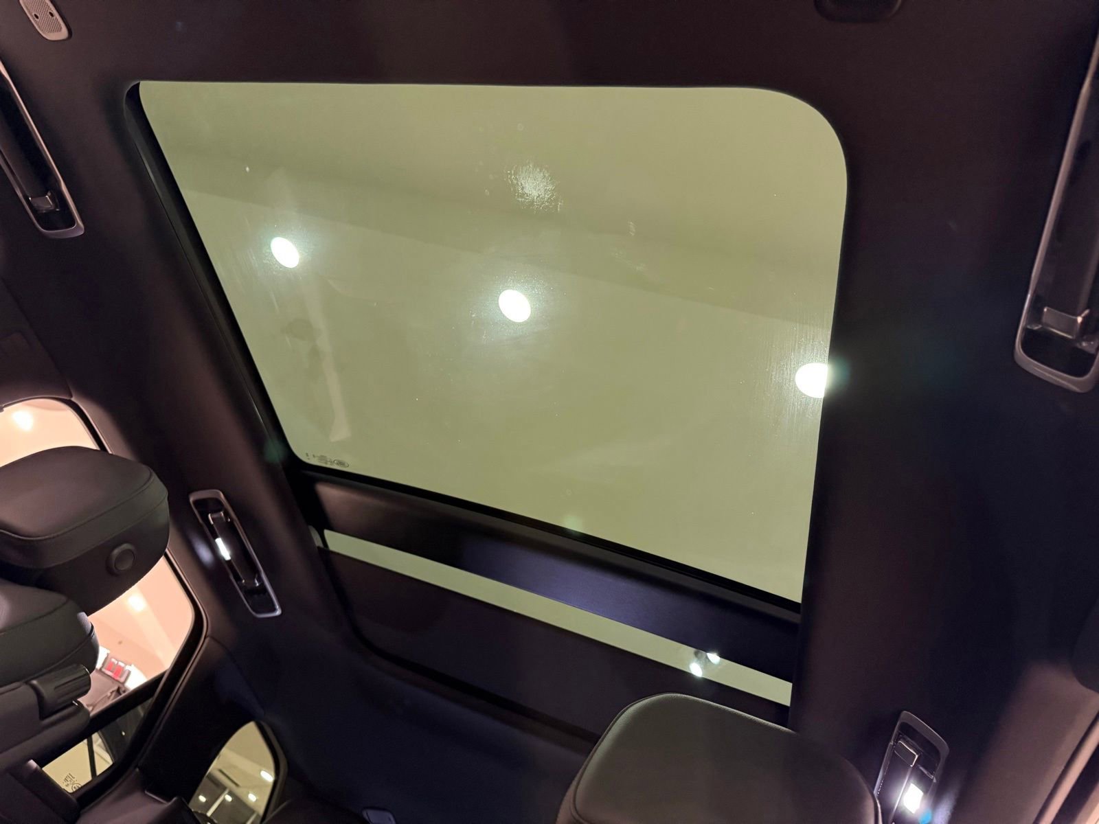 New 2025 Land Rover Range Rover Sport image 36