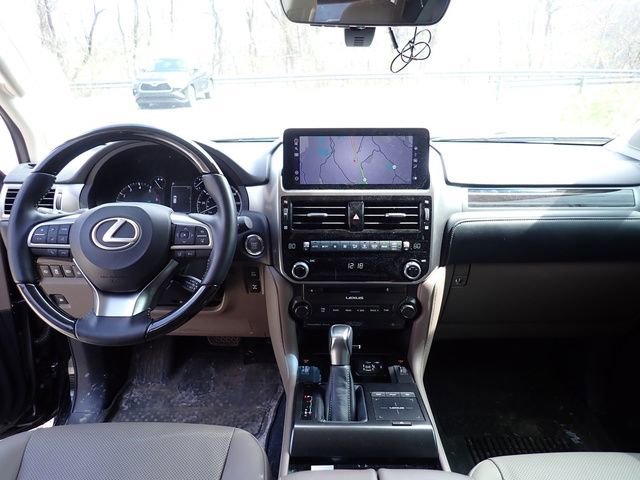 Used 2023 Lexus GX 460 Premium w/ Premium Plus Package image 12