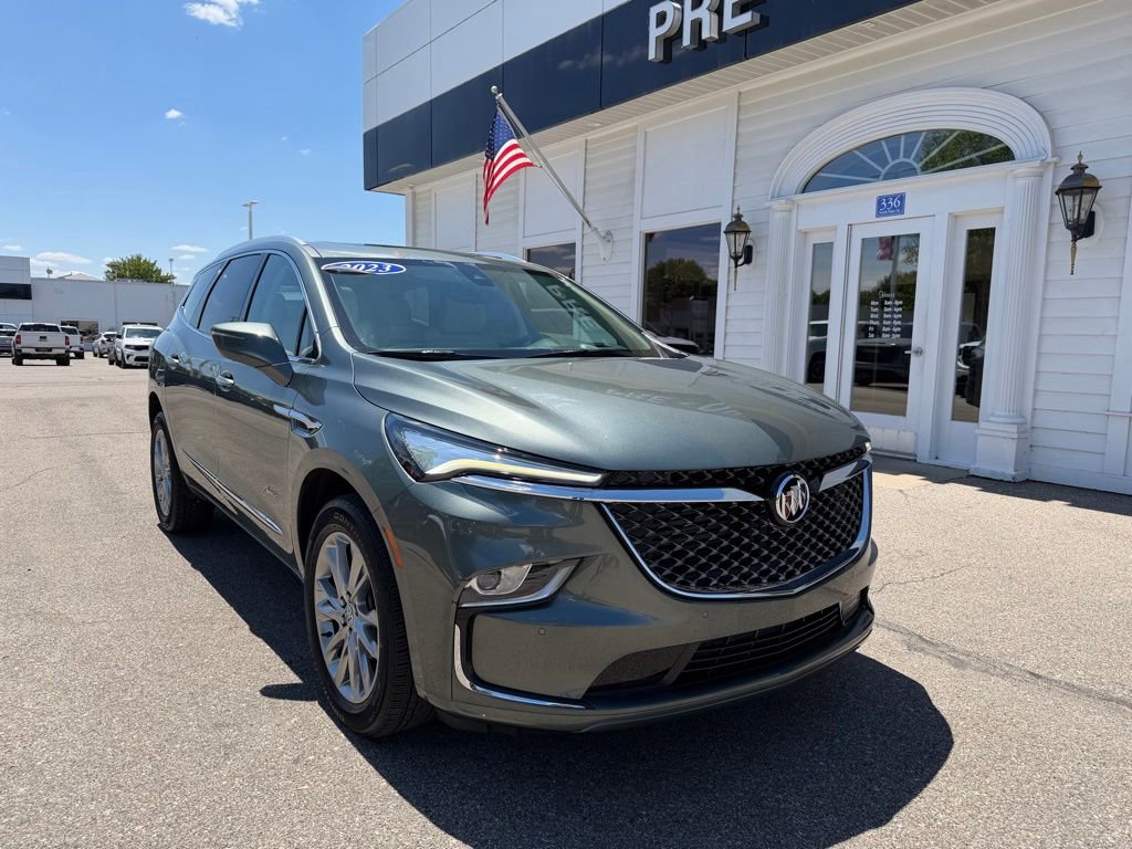 Certified 2023 Buick Enclave Avenir FWD image 3