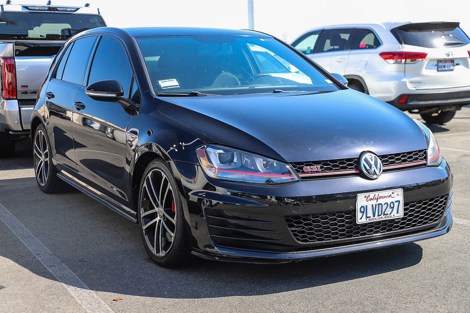 Used 2017 Volkswagen GTI S image 3