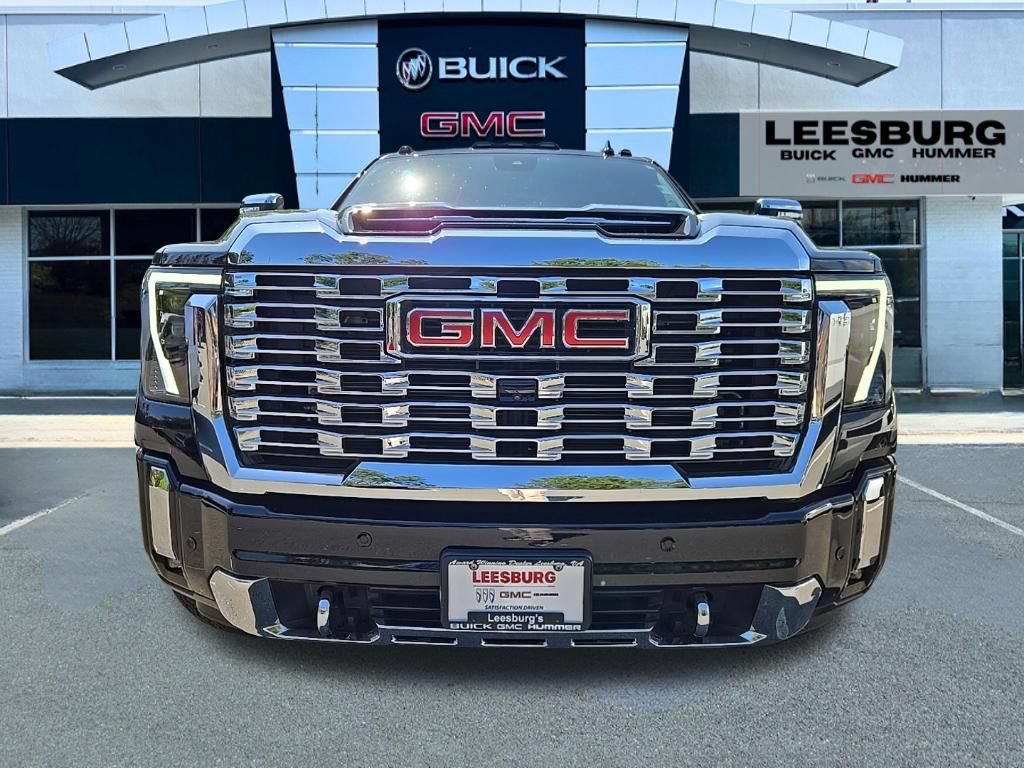 Used 2024 GMC Sierra 2500 Denali w/ Denali Reserve Package AWD/4WD image 2