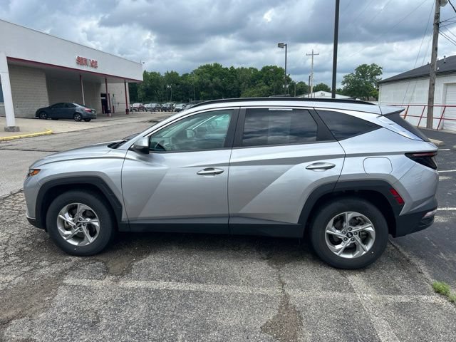 Used 2022 Hyundai Tucson SEL AWD/4WD image 2