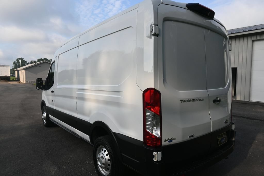 Used 2023 Ford Transit 250 Medium Roof AWD w/ Load Area Protection Package image 4