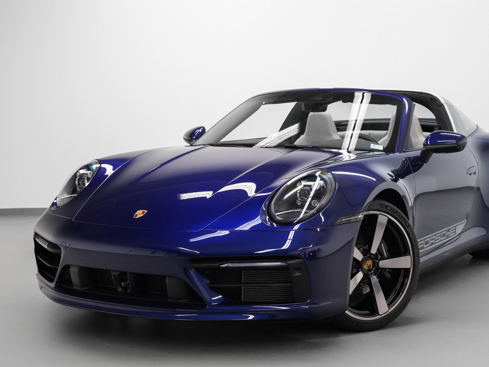 Used 2024 Porsche 911 Targa 4 image 7
