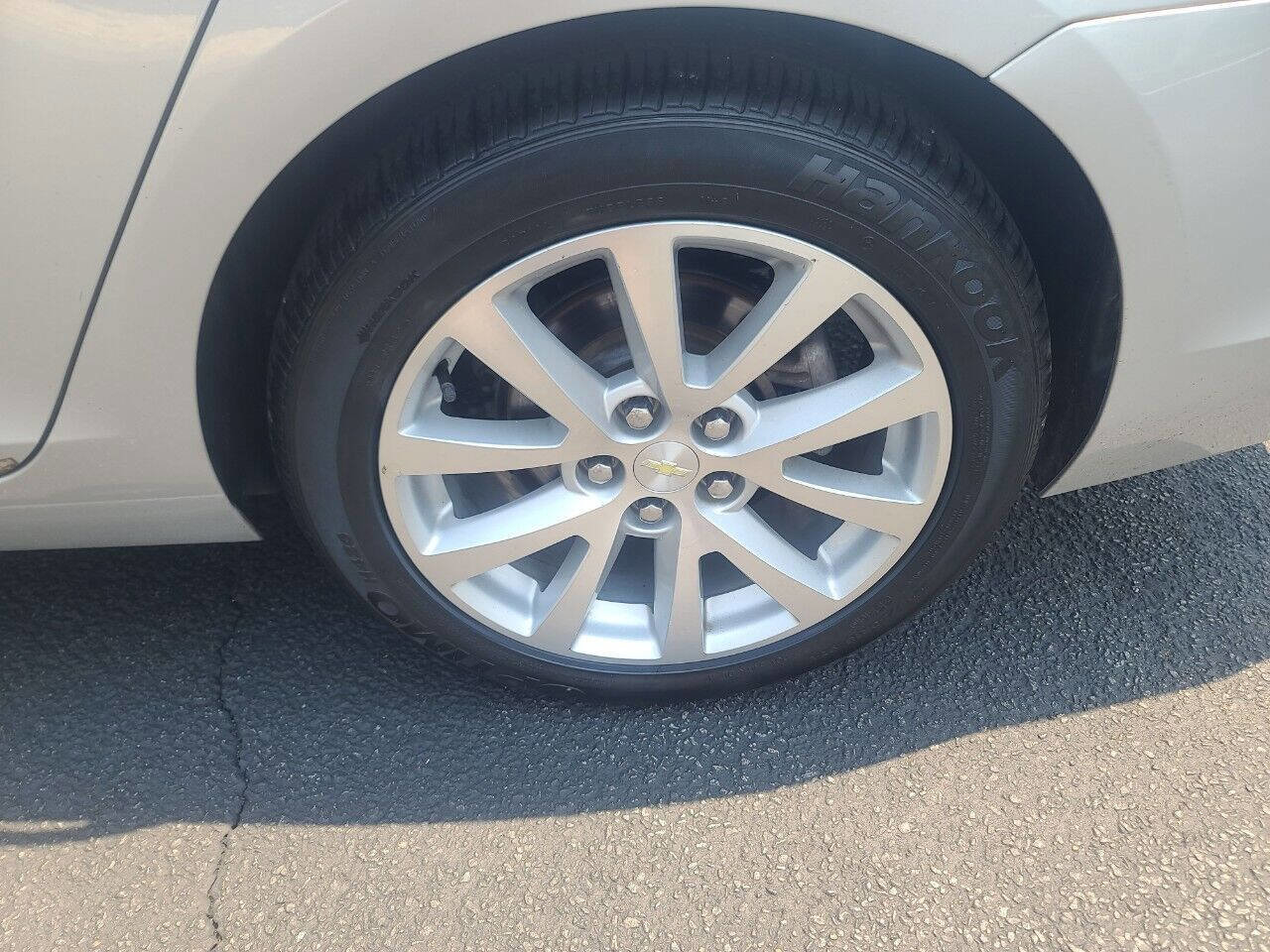 Used 2016 Chevrolet Malibu LTZ image 11