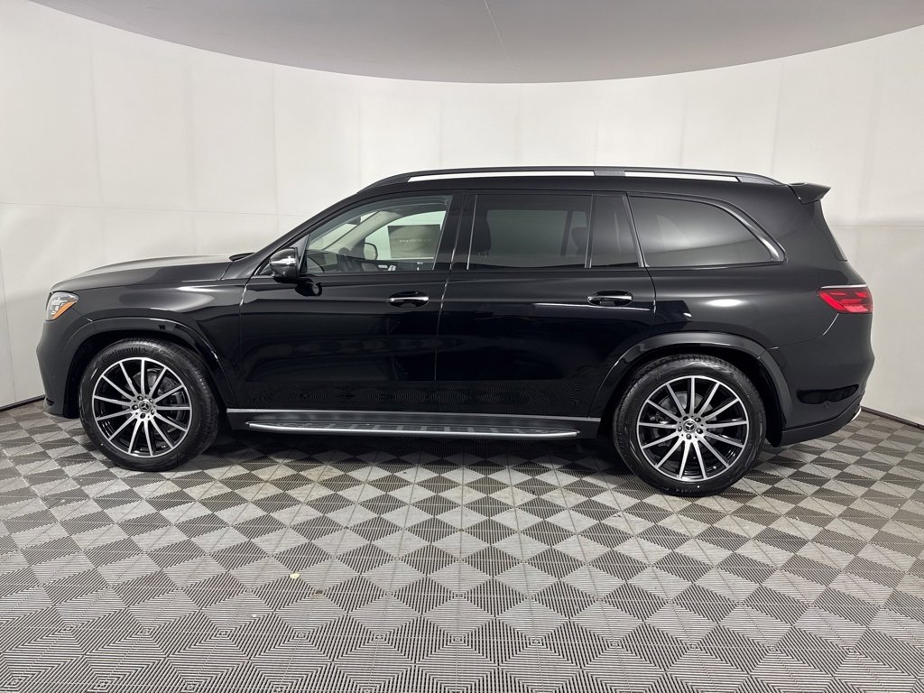 New 2026 Mercedes-Benz GLS 580 4MATIC image 2