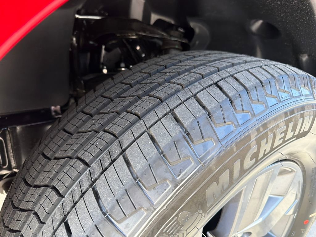 New 2026 Nissan Frontier SV w/ SV Convenience Package RWD image 11