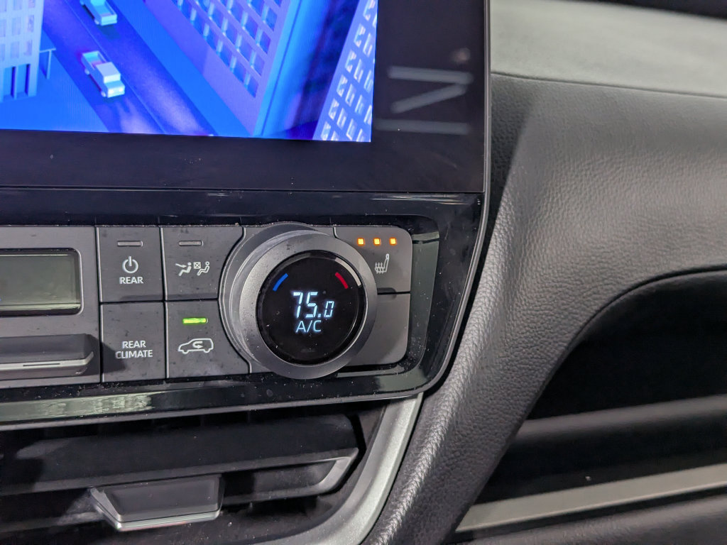 Certified 2025 Toyota Grand Highlander AWD image 23